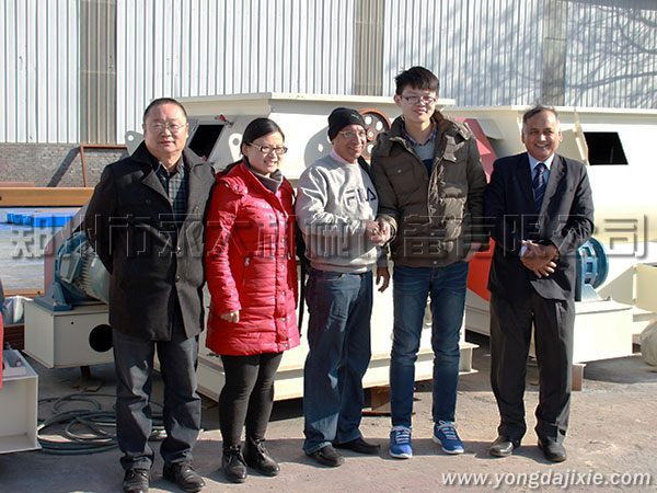 印度友人来我公司考察干粉砂浆成套设备